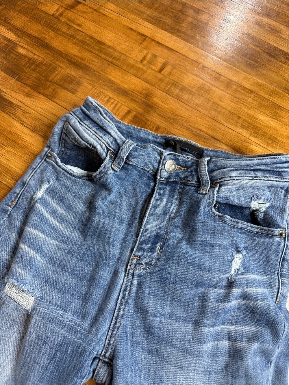 Risen Jeans Women's Distressed Straight Leg Blue jeans - Size 3/26 (x1) - Picture 3 of 6